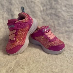 Pink light up sketchers